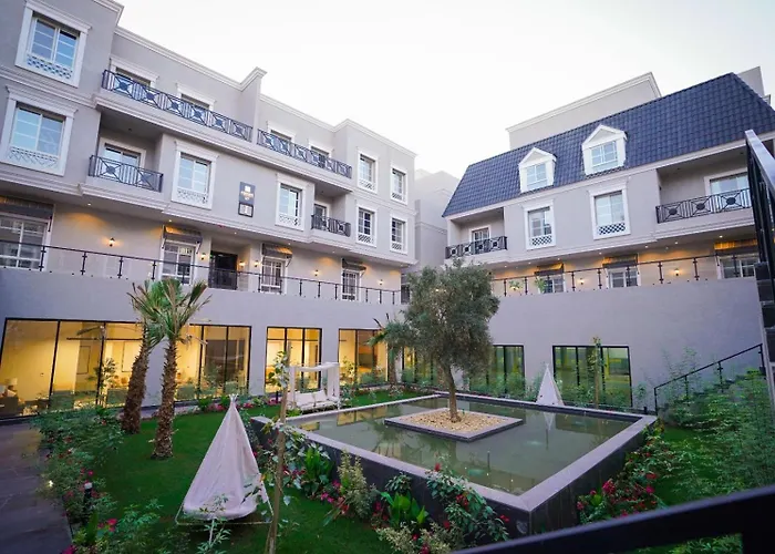 Luxury Apartment Al Majdiah Residence،9